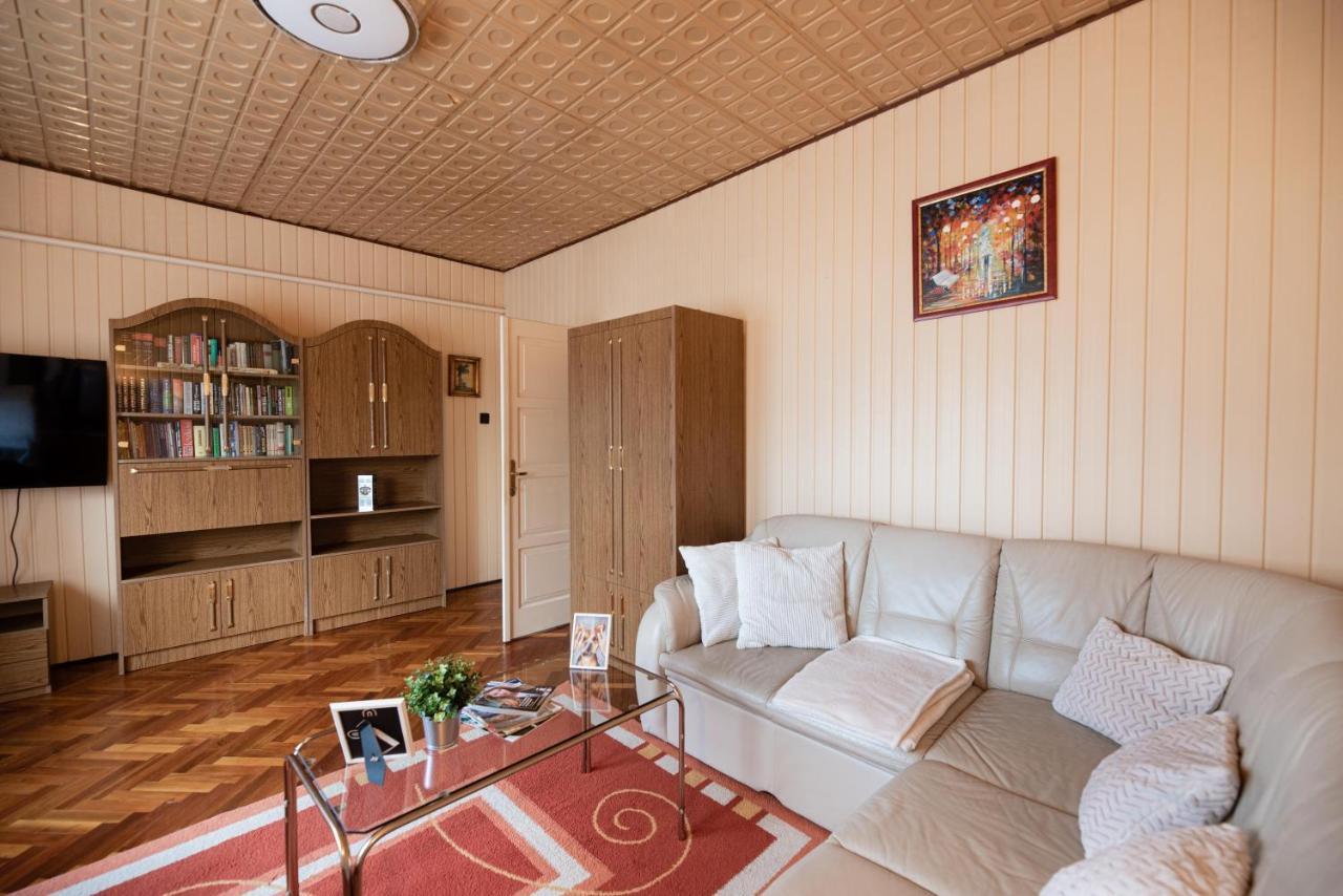 Vadkacsa Apartmanhaz Medencevel Zamárdi Dış mekan fotoğraf